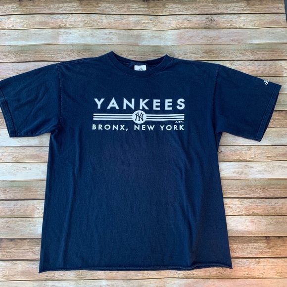 adidas Other - Adidas New York Yankees T-Shirt